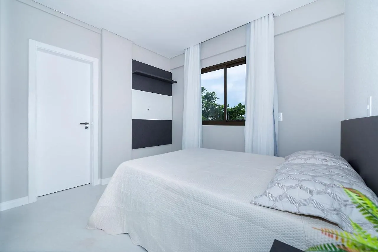 Aluguel Apartamento com piscina e 2 Suítes Bombinhas Brasil